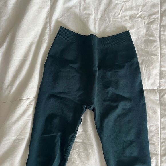 Amplify Legging - Midnight Quantity: 1 XS - Picture 9 of 12